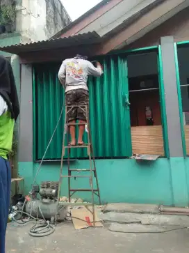Tukang rolling door folding gate