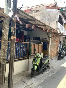 Rumah Dijual kampung rawa selatan psr gembrong Jakpus luas 110m SHM