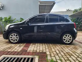 Nissan March 2014 Bensin 1.5 L