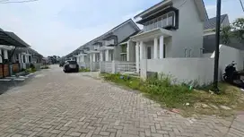 0808,45 rumah lelang Sidoarjo di blukid Residence