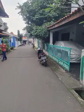 Rumah di pondok kelapa di jual murah