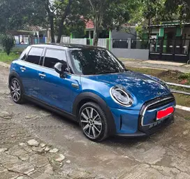 Mini Cooper 5-Door 2025