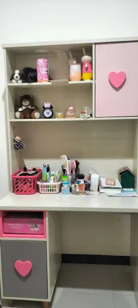 Meja Belajar Anak Perempuan Love Pink