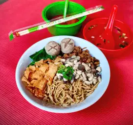 Di butuhkan tenaga kerja jaga stand bakmi ayam