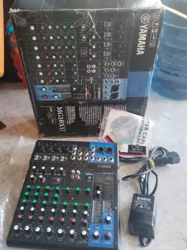 Mixer Yamaha MG10XU