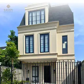 Dijual rumah minimalis, dengan private pool, di Jakarta Selatan.