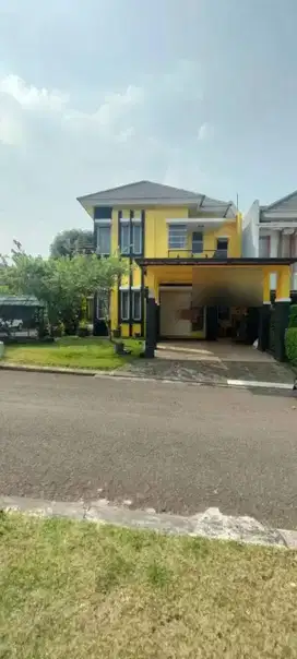 La.1332Dijual cepat rumah 2lt rapih siap huni dilegenda wisata cibubur