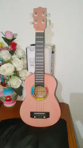 DIJUAL GITAR UKULELE FG 30