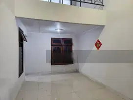 Di Sewakan Kav Polri Jelambar Jakarta Barat