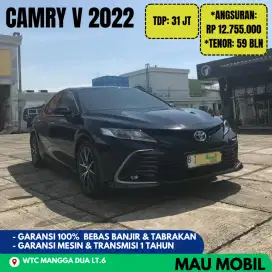 ISTIMEWA, Camry V 2022/2023/2024 Hitam, KM 30rb