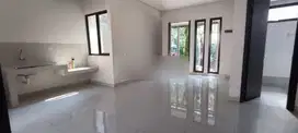 RUMAH CANTIK BERSIH EMINENT PRECIA Bagus