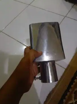 KNALPOT MOBIL SUOS