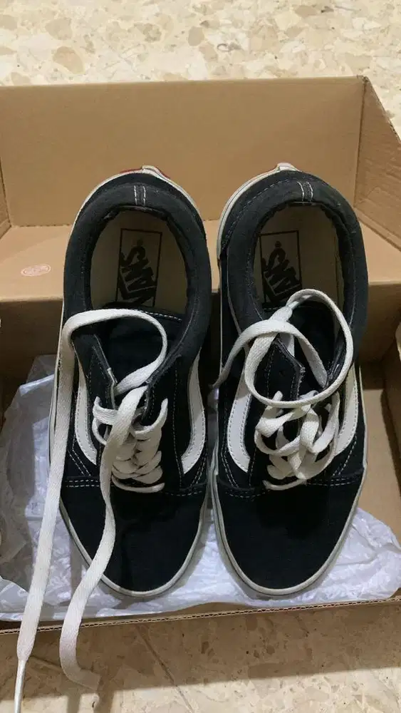 Sepatu Vans oldskoll