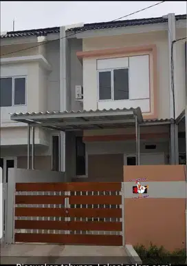 Disewakan Cepat Rumah Rapi Siap Huni 2 Lantai di Palem Semi Karawaci