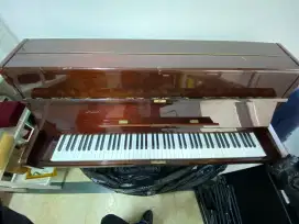 PIANO merk Steinbach
( Upright Piano)
Nego Santai