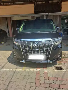 Toyota Alphard Hitam 2.5 G AT (2018)