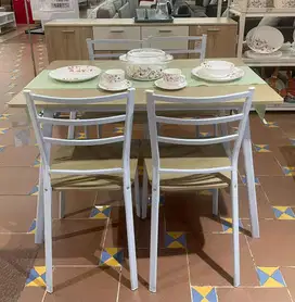 Meja Makan Set Minimalis