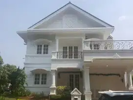 Rumah Strategis Tingkat di Daerah Kota Wisata, Cibubur