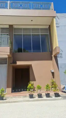 Disewakan ruko pertahun untuk tempat tinggal diJalan Pemuda Padang