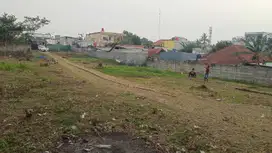 Dijual Tanah SHM 2420m2 Lokasi di Jalan Raya, Pamulang Tangerang