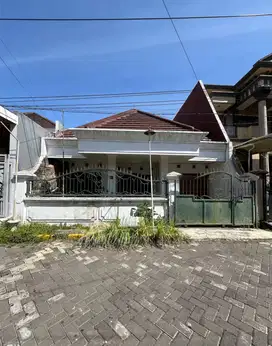 Rumah Sutorejo Selatan