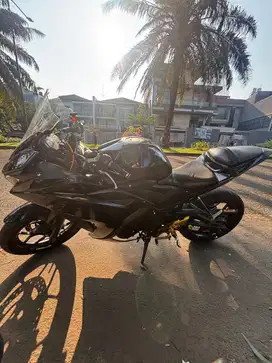 Yamaha YZF R25 Hitam 2015