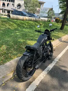 Bobber Bratstyle Caferacer Motor Custom Harley Davidson chopper Beneli