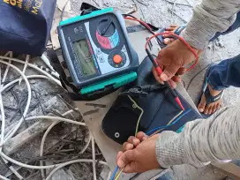Cari tukang pipa dan listrik