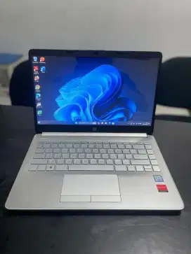 Laptop Hp14S cf0070tx Corei3 Gen7 RAM4 DDR4 NVMe256 DobleVGA 14in slim