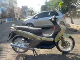 Yamaha Nouvo (2003)