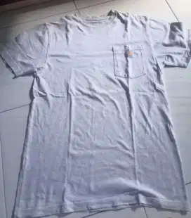 Thisrt Carhartt pocket size on tag S fit L
