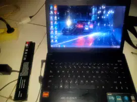 Laptop Asus x401u 14 prosessor AMD