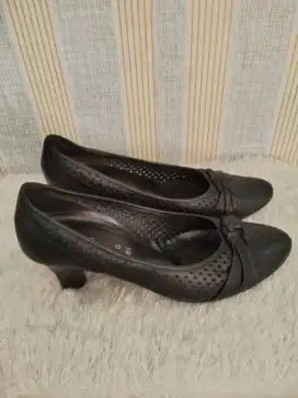 Sepatu kulit wanita Gabor size 6,5