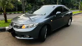 Civic A/T 2012 1.8