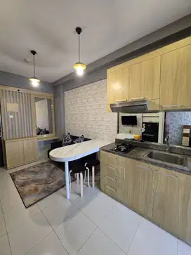 Dijual apartemen Gunawangsa manyar 2 br full furnished baru gress