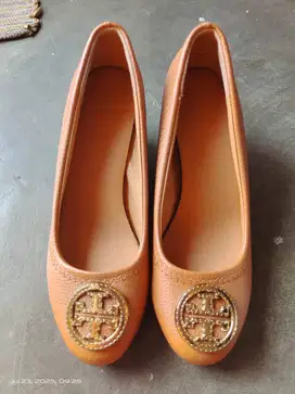 Sepatu Tory Burch no 41