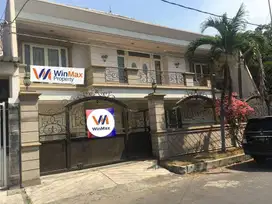 DIJUAL RUMAH DHARMAHUSADA INDAH BARAT