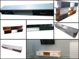 Meja rak tv tempel di dinding