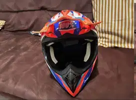 HELM TRAIL JPX BEKAS ( tanpa google )
