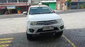 Mobil Kesayangan! Beli dari baru!