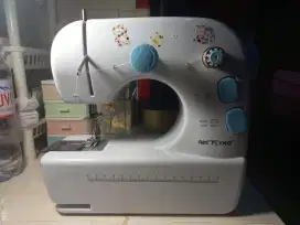 MESIN JAHIT MINI PORTABLE