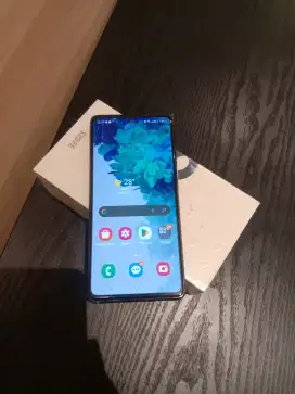 Samsung galaxy S20 FE super mulus seperti baru terawat resmi