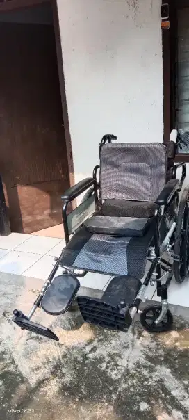 Kursi Roda Bekas