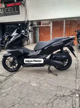 Honda pcx 160 cbs 2023 cash //  credit