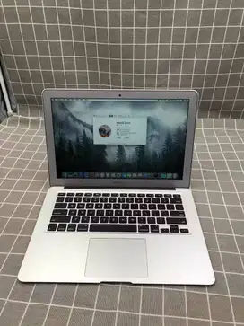 95 Baru MacBook Air 13 inch Early 2015 / 2017 Core i5 1.8GHz Ram 8GB S