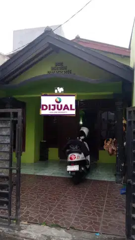 Di Jual Rumah di Perumnas 1 Bekasi Posisi Hook ada kiosnya