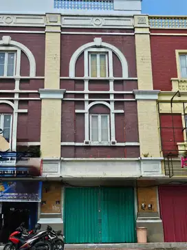 Ruko Bagus Sudah Renovasi Siap Pakai Paramont Center Gading Serpong