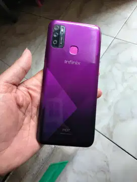 Infinix hot 9 play 4/64