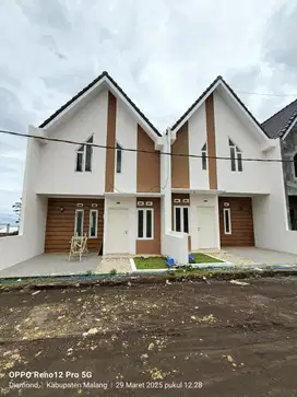 VILLA 400 JUTAAN MEWAH DEKAT BATU STRATEGIS