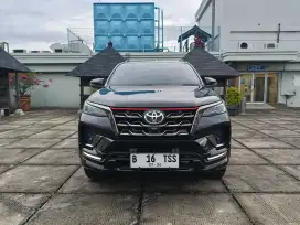 Toyota Fortuner Trd 2.4 AT. Tahun 2021. Hitam. Low km. Perfect cond